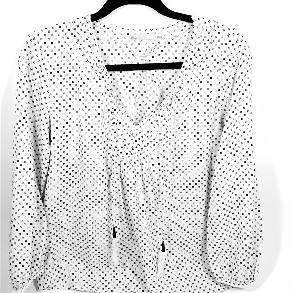 (Sfera) black and white blouse